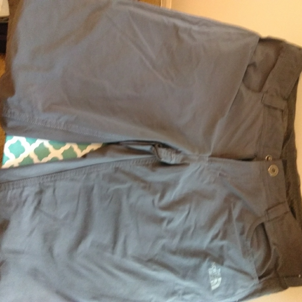 THE NORTH FACE Shorts